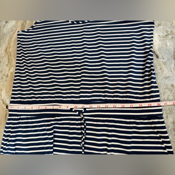 Women’s VINEYARD VINES Performance Navy blue & white striped romper- Size XL - Picture 5 of 6
